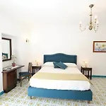 Residenza Luce فندق 3*