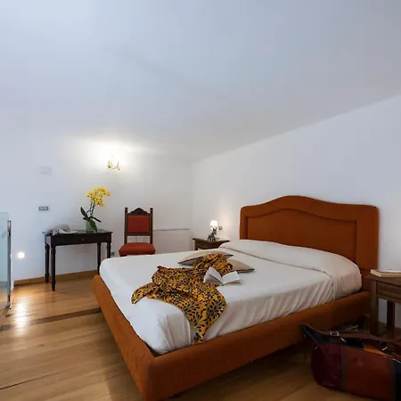 Residenza Luce Hotel 2*