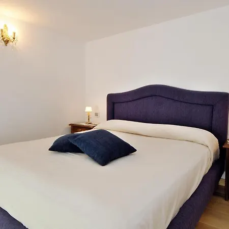 מלון Residenza Luce 3*