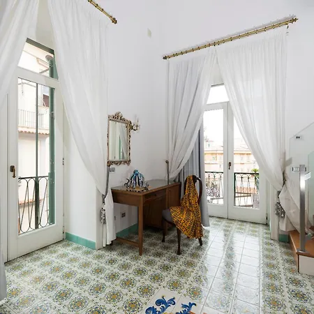 Residenza Luce מלון 3*