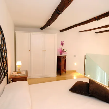 Residenza Luce 3* אמאלפי