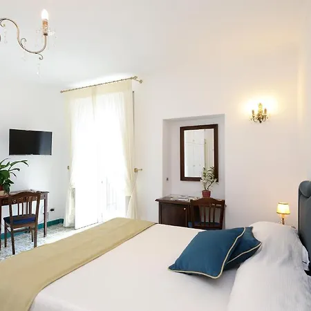 מלון Residenza Luce 3*