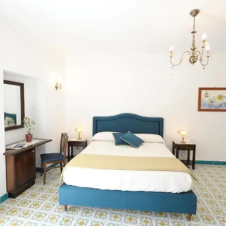 Residenza Luce Hotel 3*